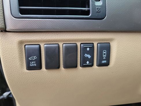Used 2015 Nissan Armada SV AWD/4WD image 28