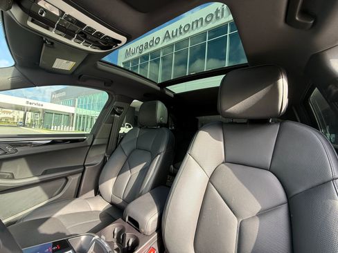 Used 2023 Porsche Macan image 43