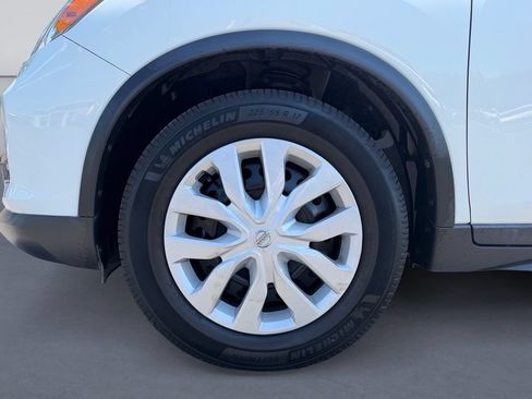Used 2019 Nissan Rogue S FWD image 9