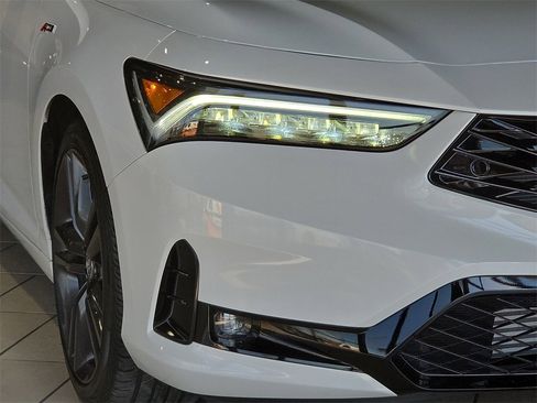 Used 2025 Acura Integra A-Spec image 10