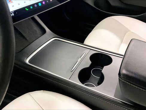 Used 2022 Tesla Model 3 Long Range image 17
