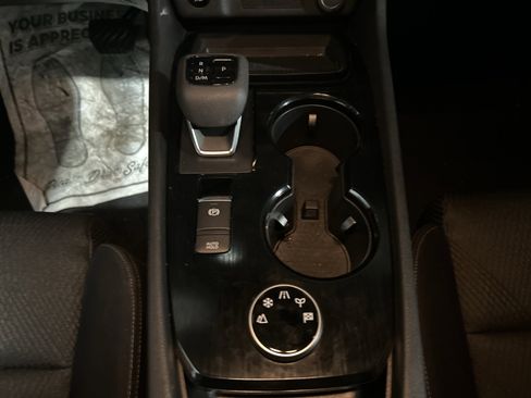 Used 2024 Nissan Rogue SV image 41