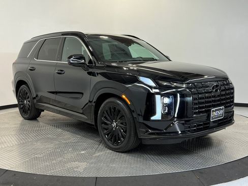 Used 2024 Hyundai Palisade Calligraphy image 1