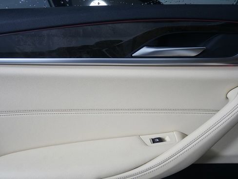 Certified 2023 BMW 530i w/ Convenience Package image 14