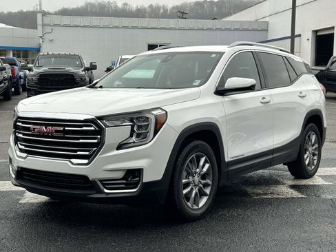 Used 2023 GMC Terrain SLT image 7