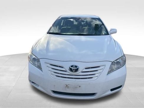 Used 2009 Toyota Camry LE image 3
