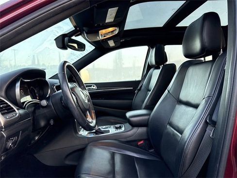 Used 2019 Jeep Grand Cherokee Limited w/ Luxury Group II image 7