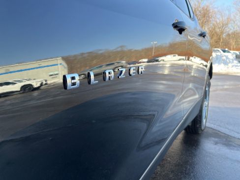 New 2025 Chevrolet Blazer LT w/ Convenience Package AWD/4WD image 35