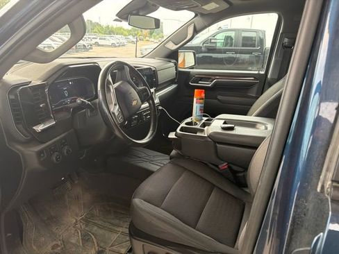 Used 2022 Chevrolet Silverado 1500 LT w/ Protection Package AWD/4WD image 7