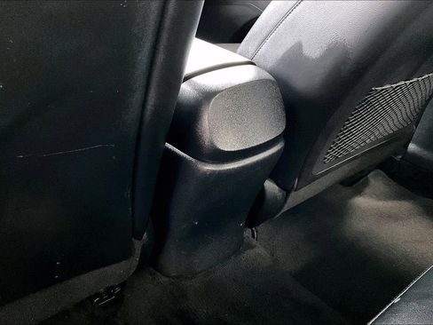 Used 2023 Hyundai Elantra Limited image 34