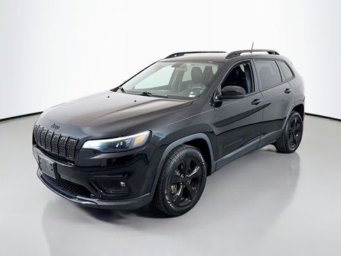 Used 2020 Jeep Cherokee Altitude image 3