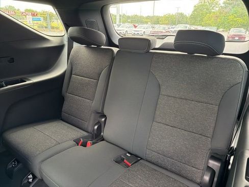 New 2026 Chevrolet Traverse LT image 21