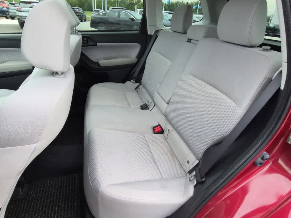 Used 2018 Subaru Forester 2.5i Premium w/ All-Weather Package AWD/4WD image 7