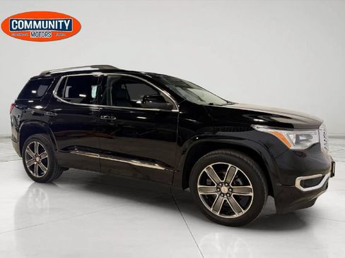 Used 2018 GMC Acadia Denali w/ Technology Package AWD/4WD image 10