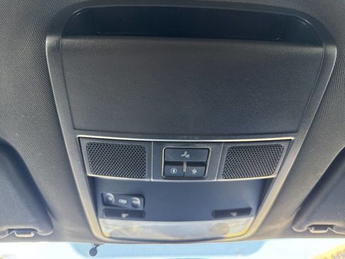 Used 2012 Volkswagen Beetle 2.5 image 38