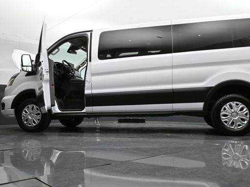 Used 2023 Ford Transit 350 XLT RWD image 32