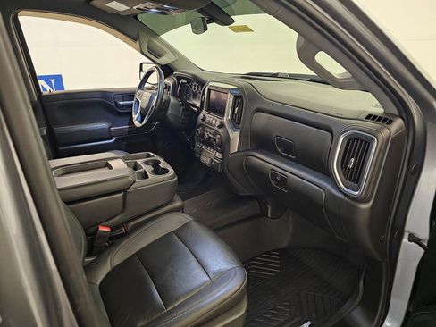 Used 2021 Chevrolet Silverado 1500 LT AWD/4WD image 27
