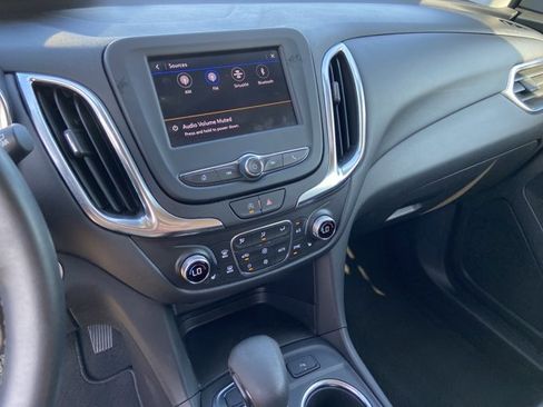 Used 2024 Chevrolet Equinox LT image 38