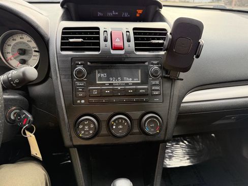 Used 2014 Subaru Impreza 2.0i Sport Premium image 11