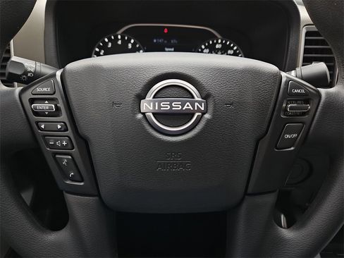 Certified 2024 Nissan Frontier SV image 26