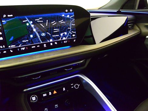 Certified 2025 Audi Q5 Premium w/ Convenience Package image 26