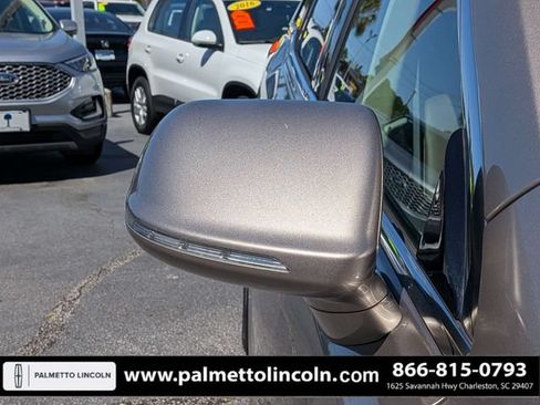 Used 2018 Lincoln MKT AWD w/ Technology Package image 12