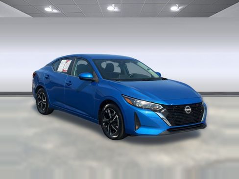 Used 2024 Nissan Sentra SV FWD image 11