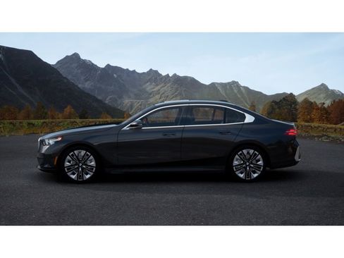 New 2026 BMW 530i image 4
