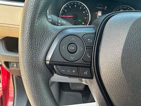 Certified 2019 Toyota RAV4 XLE w/ Convenience Package AWD/4WD image 19