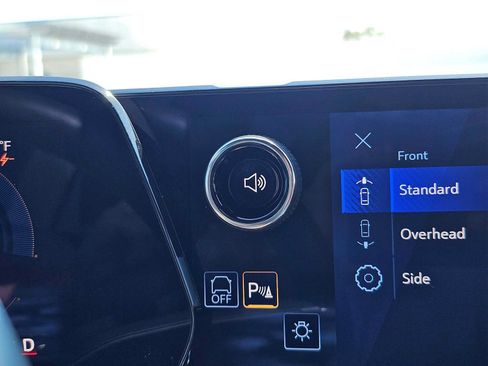 Used 2024 Chevrolet Equinox EV LT w/ LPO, Blackout Package FWD image 30