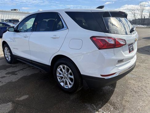 Used 2018 Chevrolet Equinox LT image 4