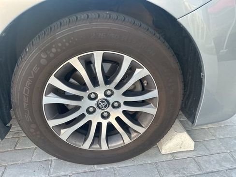 Used 2020 Toyota Sienna XLE FWD image 17