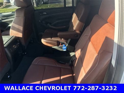 Used 2020 Chevrolet Suburban Premier w/ Premier Plus Edition image 13
