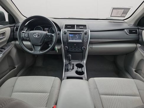 Used 2016 Toyota Camry LE image 17