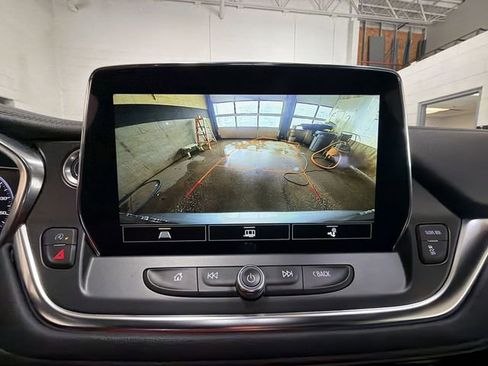 Used 2024 Chevrolet Blazer Premier image 17