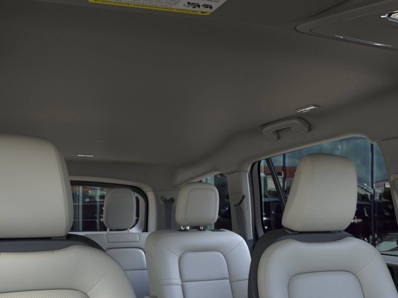 New 2026 Lincoln Aviator 2WD image 22