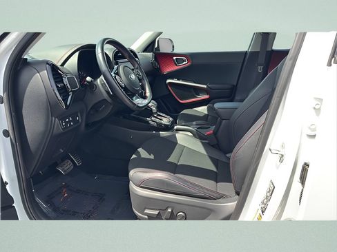 Used 2020 Kia Soul GT-Line Turbo FWD image 10