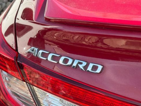 Used 2018 Honda Accord Sport image 24