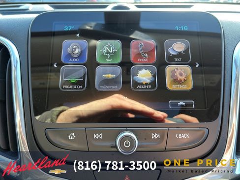 Used 2018 Chevrolet Equinox Premier image 32