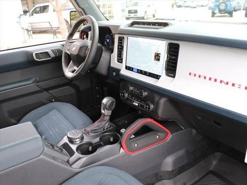 New 2025 Ford Bronco Heritage Edition image 11