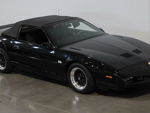 Used 1992 Pontiac Firebird Convertible RWD image 15