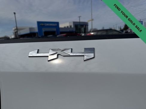 Used 2023 GMC Sierra 1500 SLT image 11