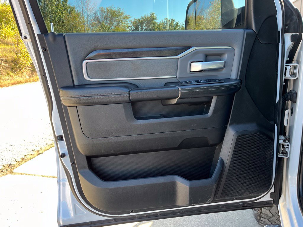 Used 2022 RAM 3500 Big Horn AWD/4WD image 13