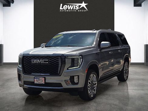 Used 2023 GMC Yukon XL Denali Ultimate w/ LPO, Floor Liner Package AWD/4WD image 1