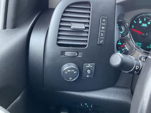 Used 2009 Chevrolet Silverado 2500 LT w/ Exterior Plus Package image 24