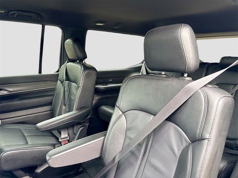 Used 2024 Jeep Wagoneer Series III image 25