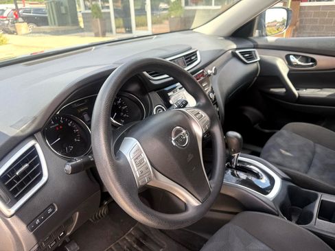 Used 2015 Nissan Rogue SV image 7