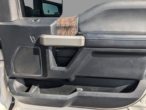 Used 2017 Ford F250 Lariat w/ Chrome Package AWD/4WD image 37
