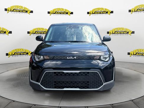 Used 2025 Kia Soul LX w/ LX Technology Package FWD image 8