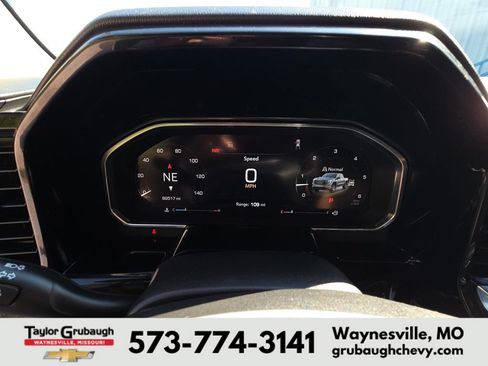 Used 2022 GMC Sierra 1500 SLT w/ SLT Convenience Package AWD/4WD image 10